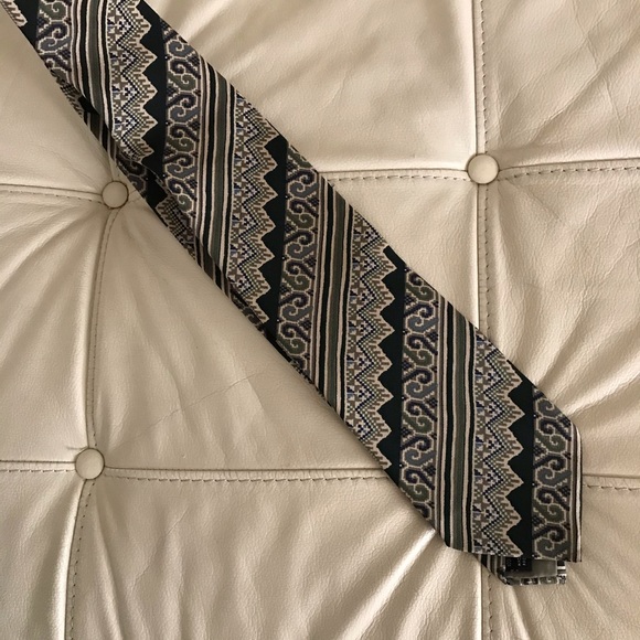 Giorgio Armani Other - Giorgio Armani Silk Men’s Tie